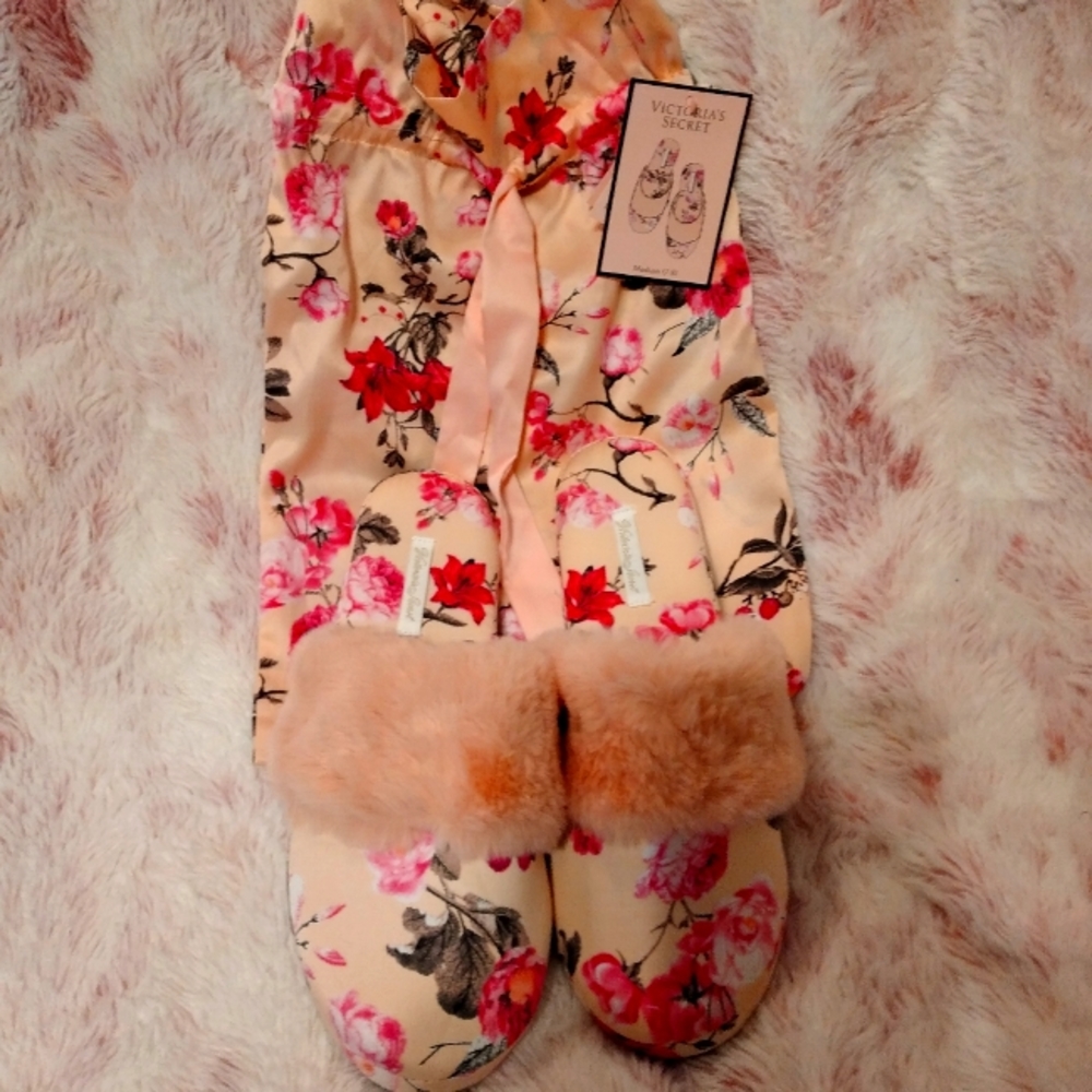 *Brand New* Victoria Secret bedroom shoes